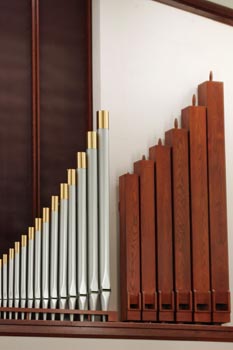 Organ pipes of metal and wood